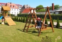 Ustronie Morskie Noclegi | Plac zabaw huśtawka Ustronie Morskie Noclegi | Plac zabaw huśtawka